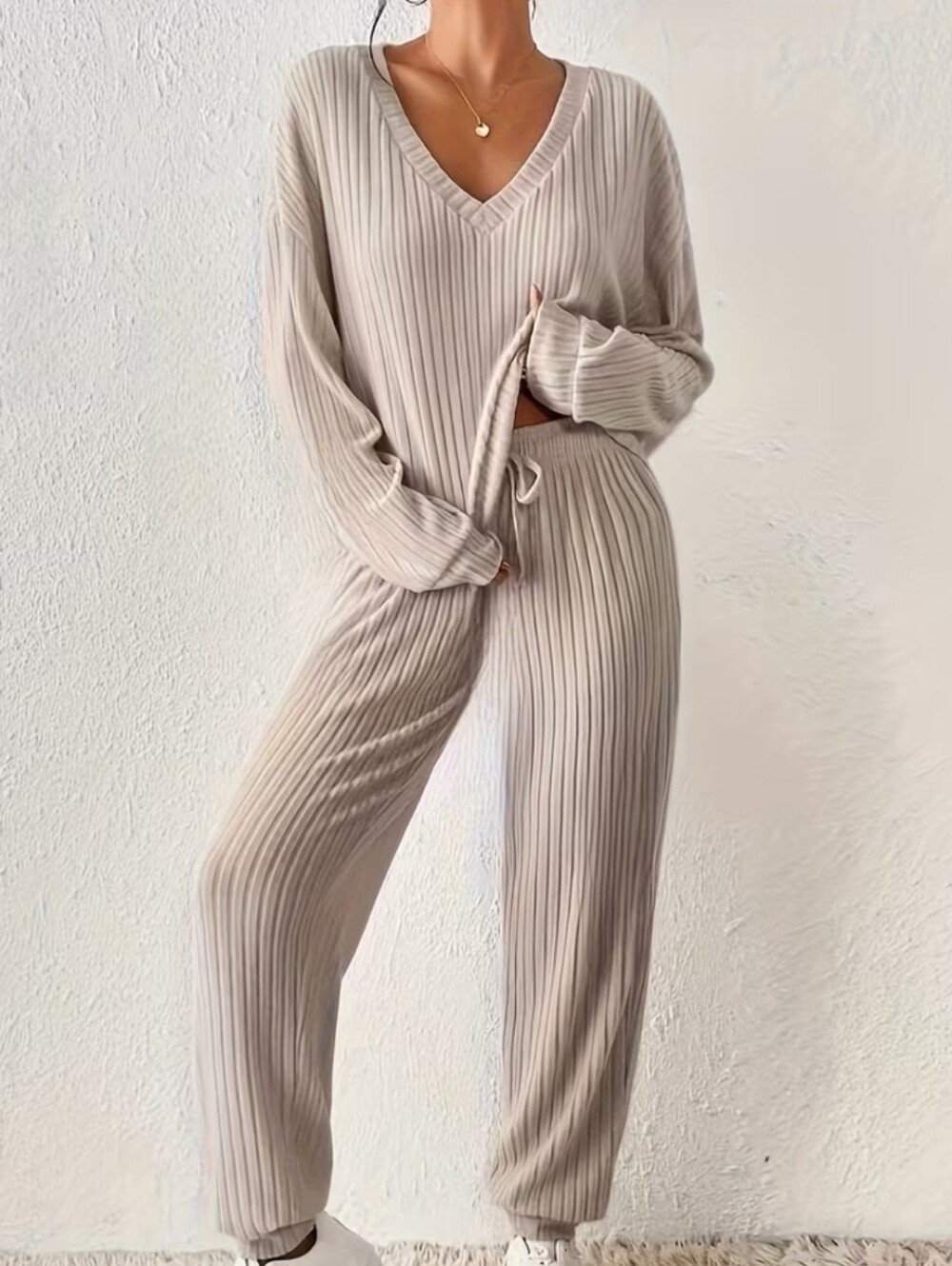 Women’s Ribbed V-Neck Loungewear Set In Oatmeal